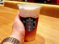 大溪地风情绵云冷萃-星巴克臻选(上海虹桥新天地三店)