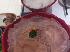 -左庭右院鲜牛肉火锅(金山万达店)