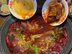 -萍姐火锅·公路夜市(武汉首店)