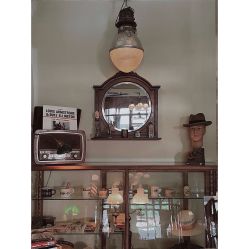 -IMUSE BARBER SHOP