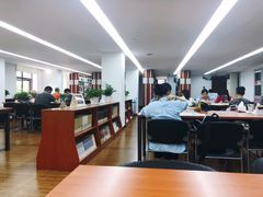 -上海市静安区图书馆(新闸路馆)