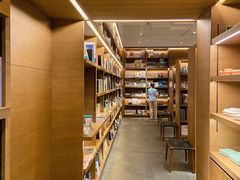 -茑屋书店(天目里店)