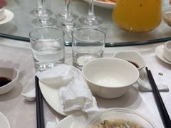 -榕树下海鲜馆(坪山路店)