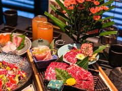 -铭牛烧肉·和牛海鲜自助(高新月牙湖店)