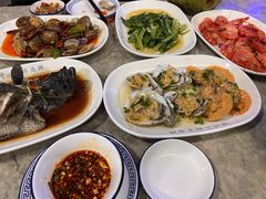 -四川小胡子海鲜(丁村万人海鲜广场店)