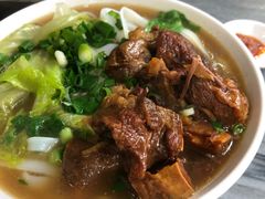 啫啫煲仔粉-珍珍小食店(西华路店)
