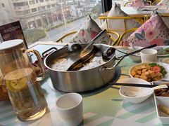 -花田煮鲜牛肉火锅(钟楼众汇店)