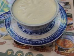 -广信牛奶甜品世家(台东店)