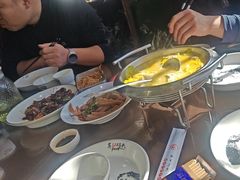 -东口码头·烧鸽子·鱼头泡饼·地方菜(金鹰悦城店)