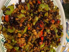 -云海肴·汽锅鸡·云南菜(天山百盛优客店)