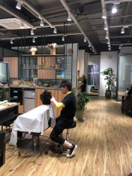 -Mentor Hair Salon