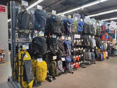 -迪卡侬(顺峰山店)