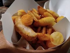 -HIGH FIVE哈福手工汉堡(桂林路店)