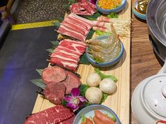 -明洞阿姨·韩式酱蟹烤肉·创意料理(三元桥店)