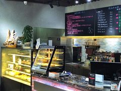 -啊噗吐呦现场烘焙(麦凯乐店)