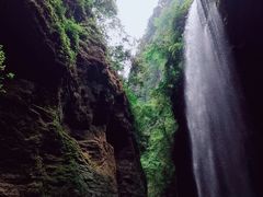 -龙水峡地缝景区