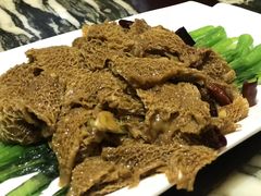 -蔼若春.传承三十年云南菜(金碧公园店)