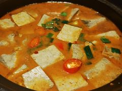 自制黑豆腐砂锅-姜君·千岛湖鱼头馆(浦东大道店)