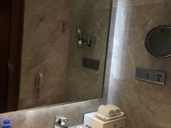 -珠海拱北口岸富华里中海雅高铂尔曼酒店