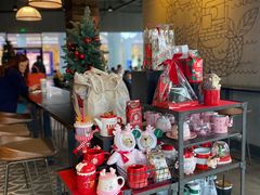 零售区-星巴克臻选(湛江鼎盛广场店)