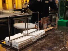 -龙虾酒吧扒房(宁波香格里拉店)