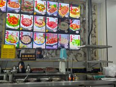 -一口猪海鲜浑锅·东北家常菜