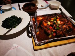 -彩云天云南餐厅