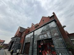 -钟书阁(松江泰晤士小镇店)