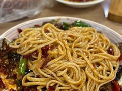 -歹歹的加个面过油肉拌面