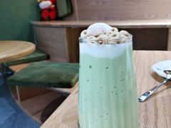 一整颗牛油果奶昔-Catch Bagel(芳草地店)