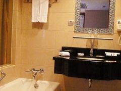 -上海尊茂酒店