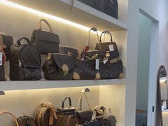 -六六奢品·vintage中古·回收二手奢侈品包包手表首饰(环球港店)