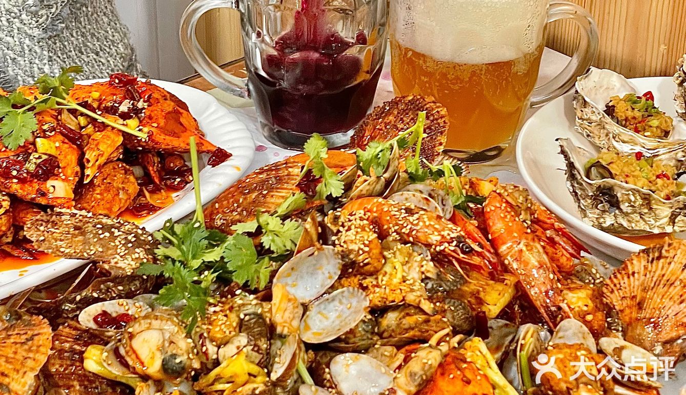 真的能一天吃八顿！青岛美食真的好多！啤酒海鲜是必吃的