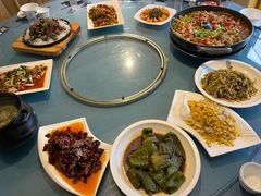 -兔行天下-鸿鹤鲜锅兔(中海国际店)