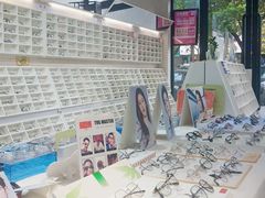 -诺柯视眼镜-蔡司依视路官方工厂店(淞南一店)