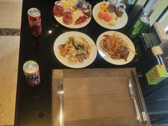 -大中华希尔顿酒店-念自助餐·嗨啤·小龙虾