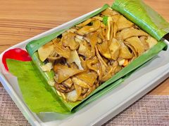 芭蕉叶包烤蘑菇-雀舞云南菜(乐客城店)
