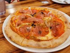 -城市大道红炉披萨烘焙坊