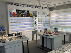 -浮光眼镜·蔡司视觉合作·数字验配中心(陆家嘴店)
