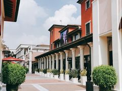 -佛罗伦萨小镇广佛名品奥特莱斯(疏港路店)