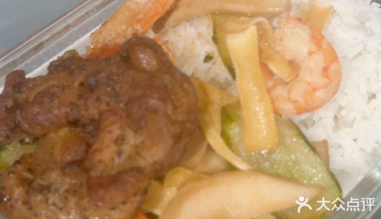 晒一晒我今天的午餐[笑脸]