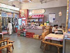 -老闵田螺馆·南昌市井菜·特色小吃(总店)