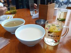 豆浆-食膳公园包子铺(烈士公园店)