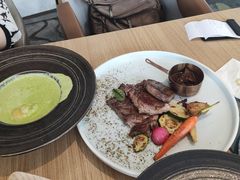 -杏荟旋转餐厅(广州爱群店)