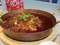 -有红鸡毛店·川菜(建设路店)