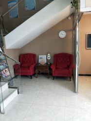 -苗方清颜痘肌研究所