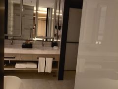 -大连星海皇冠假日酒店