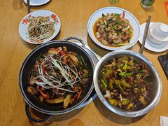 -郭婆婆疯子鸡·土货江湖菜馆