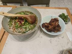 -百春原湖南牛肉粉(百联世纪店)