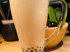 -湊湊火锅·茶憩(杭州湖滨银泰in77店)
